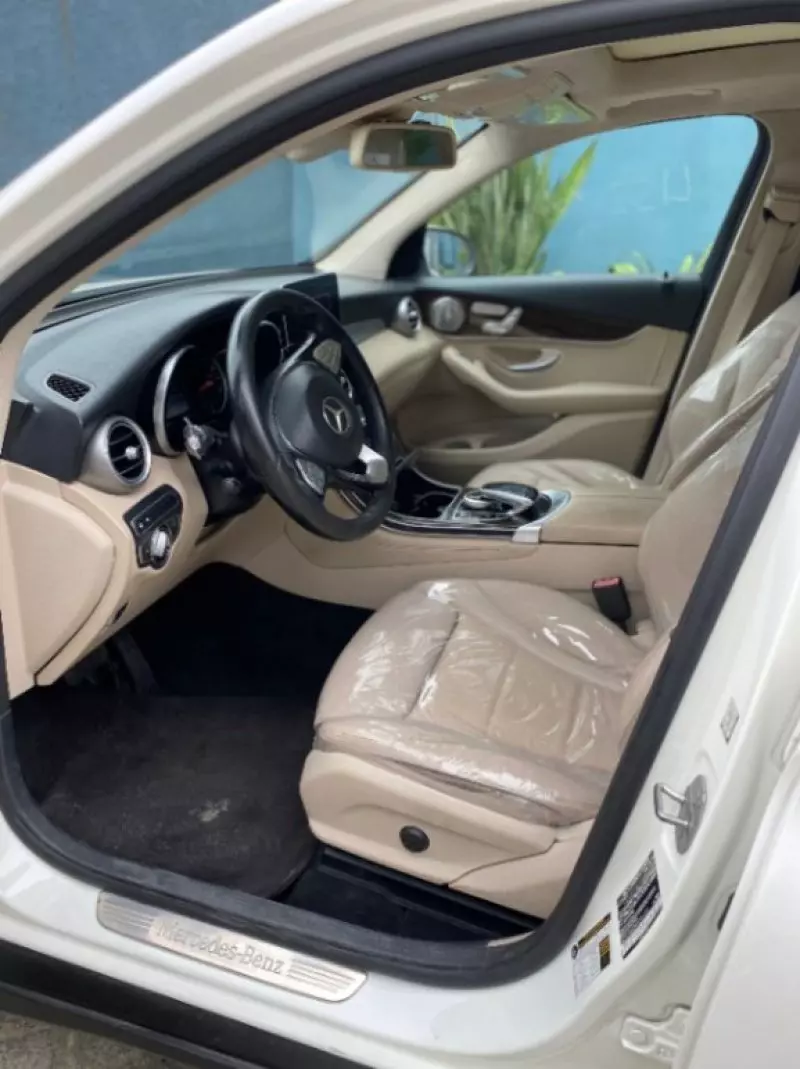 Mercedes-Benz GLC 300   - 2017