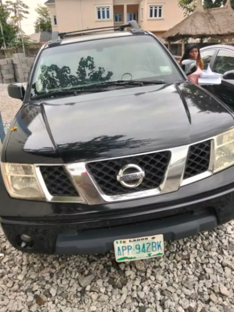 Nissan Frontier   - 2006