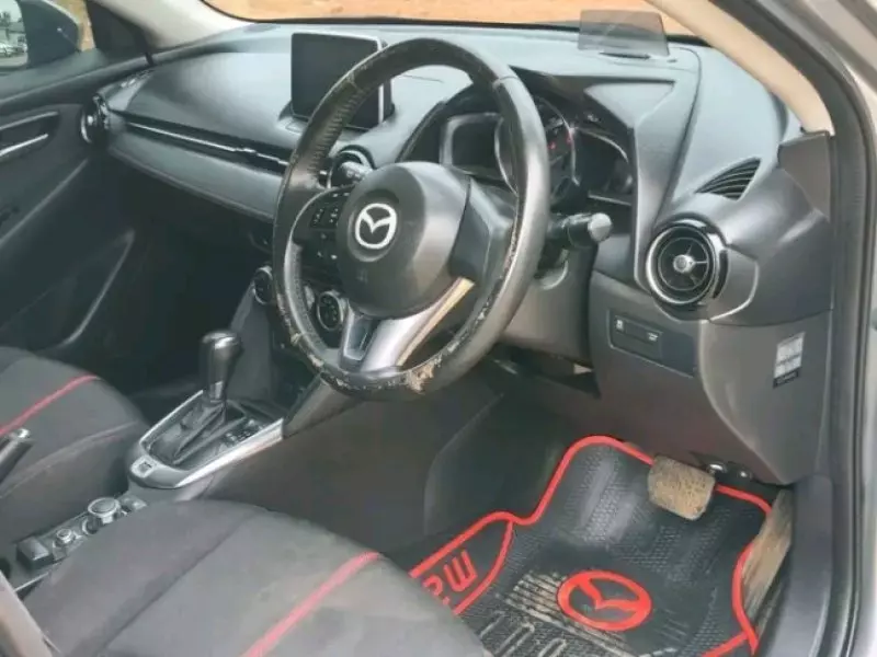 Mazda Demio    - 2016