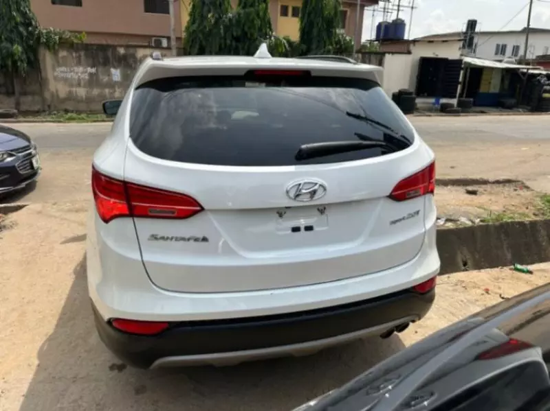 Hyundai Santa Fe Sport   - 2014