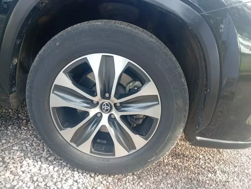 Toyota Highlander   - 2022