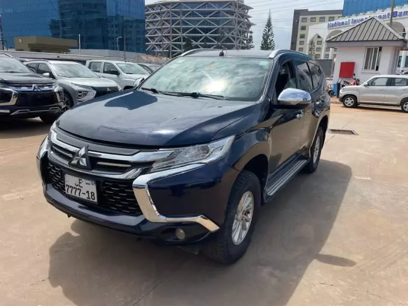 Mitsubishi Pajero Sport   - 2018