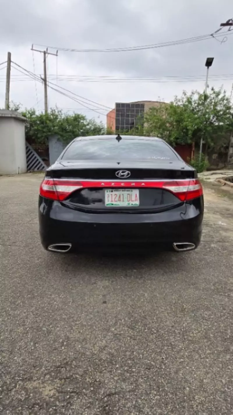 Hyundai Azera   - 2013
