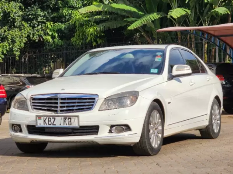 Mercedes-Benz C200   - 2008