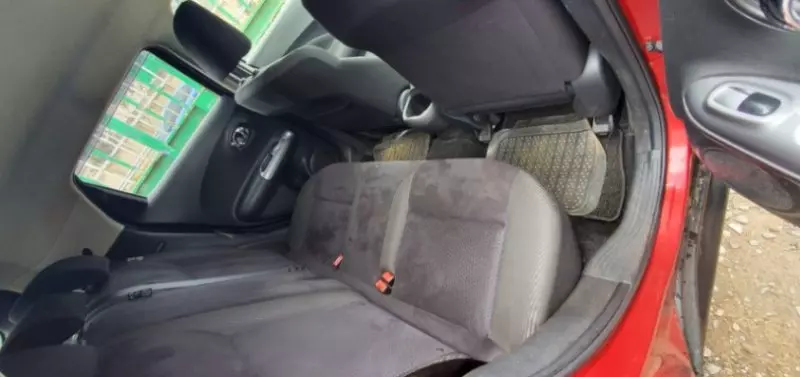 Nissan Juke   - 2014