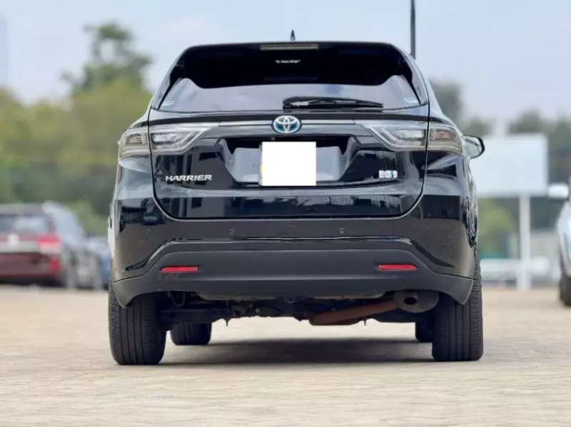 Toyota Harrier   - 2015
