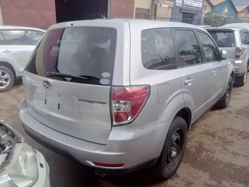 Subaru Forester   - 2010