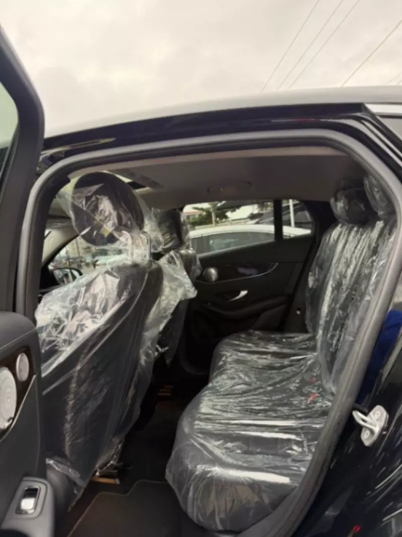 Mercedes-Benz GLC 300   - 2018
