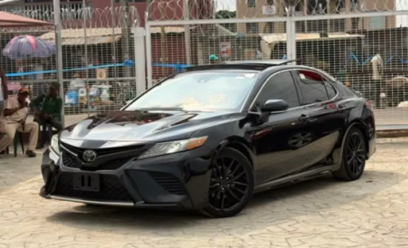 Toyota Camry   - 2019