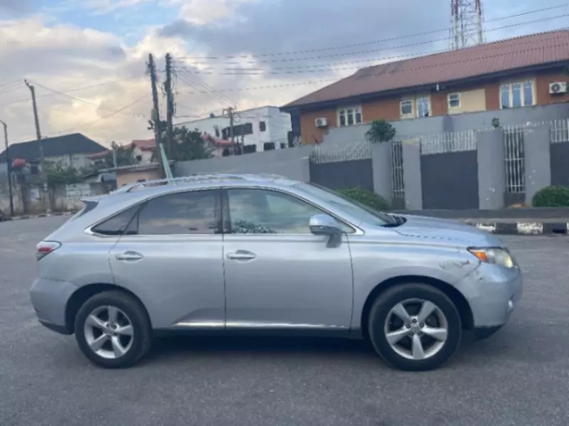 Lexus RX 350   - 2010