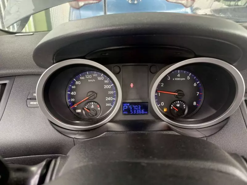 Hyundai Genesis   - 2010