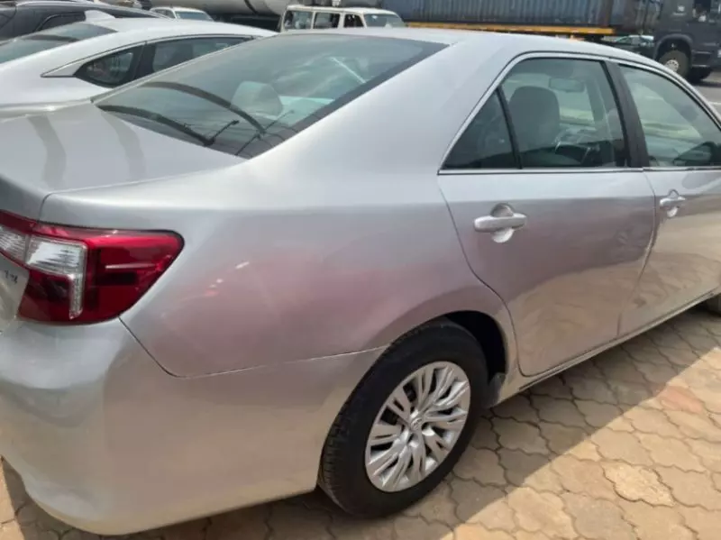 Toyota Camry   - 2013