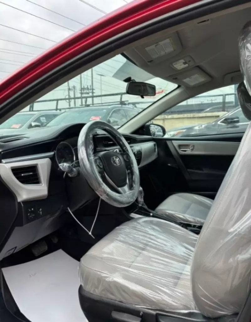 Toyota Camry   - 2015