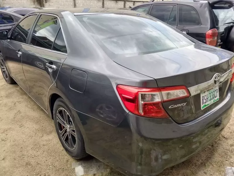 Toyota Camry   - 2013