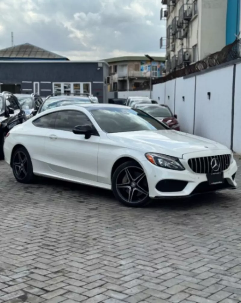 Mercedes-Benz C 300   - 2016