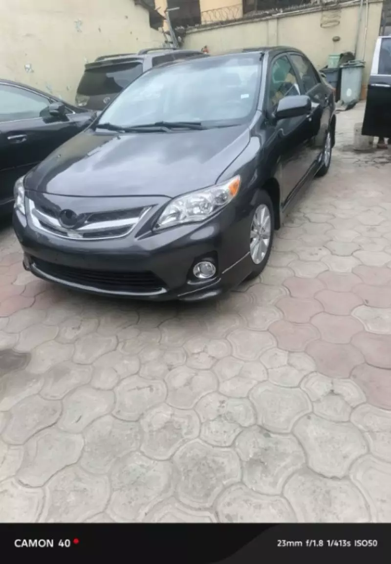 Toyota Corolla   - 2013