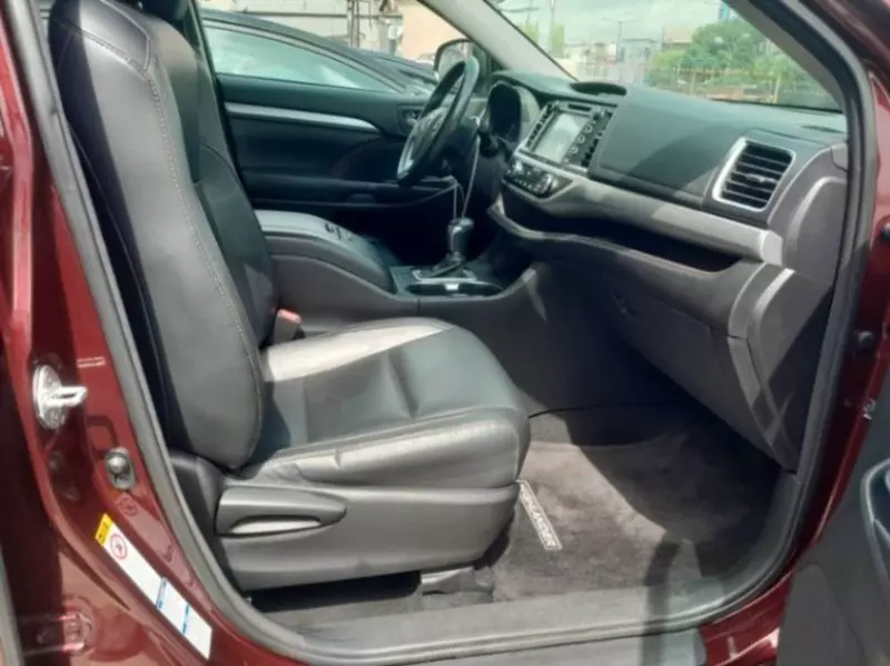 Toyota Highlander   - 2013
