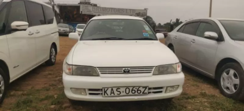 Toyota corolla   - 1999