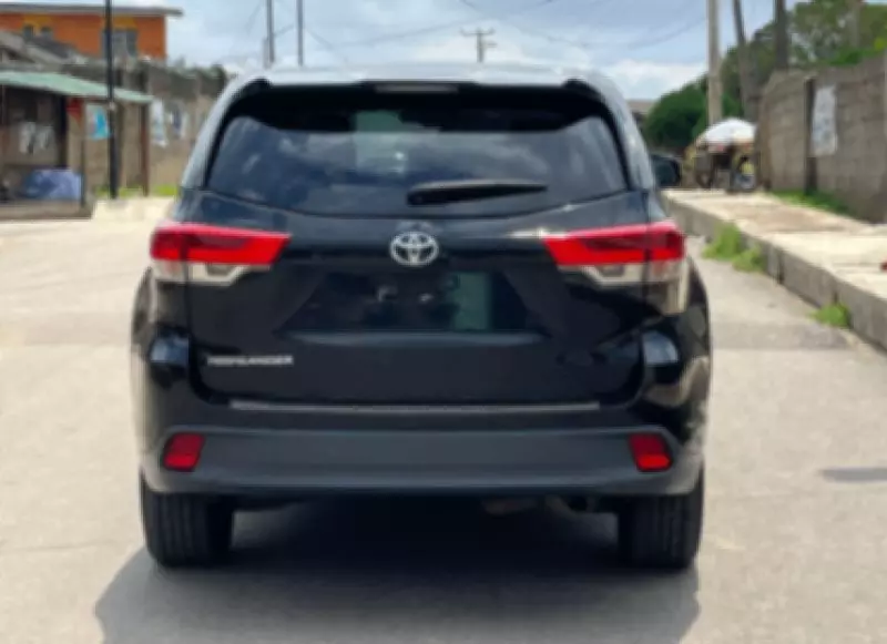Toyota Highlander   - 2019