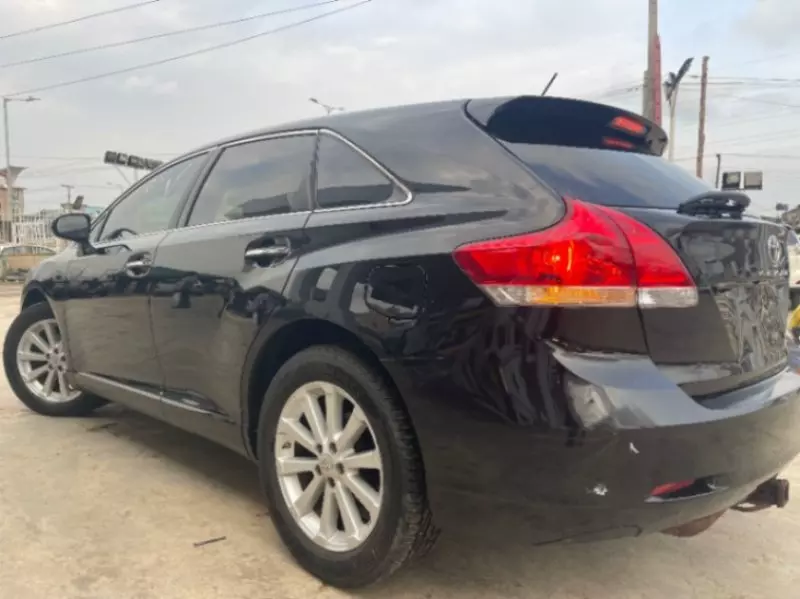 Toyota Venza   - 2010