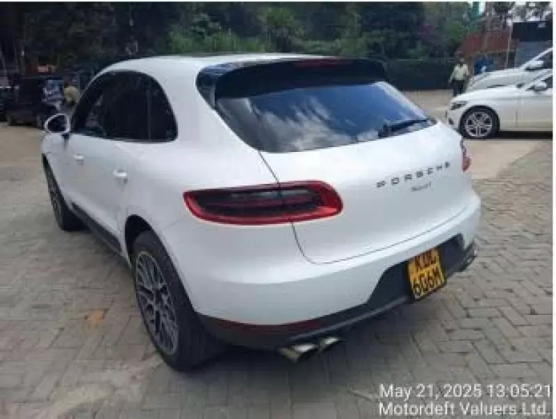 PORSCHE Macan   - 2015