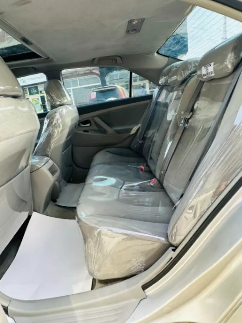 Toyota Camry   - 2008