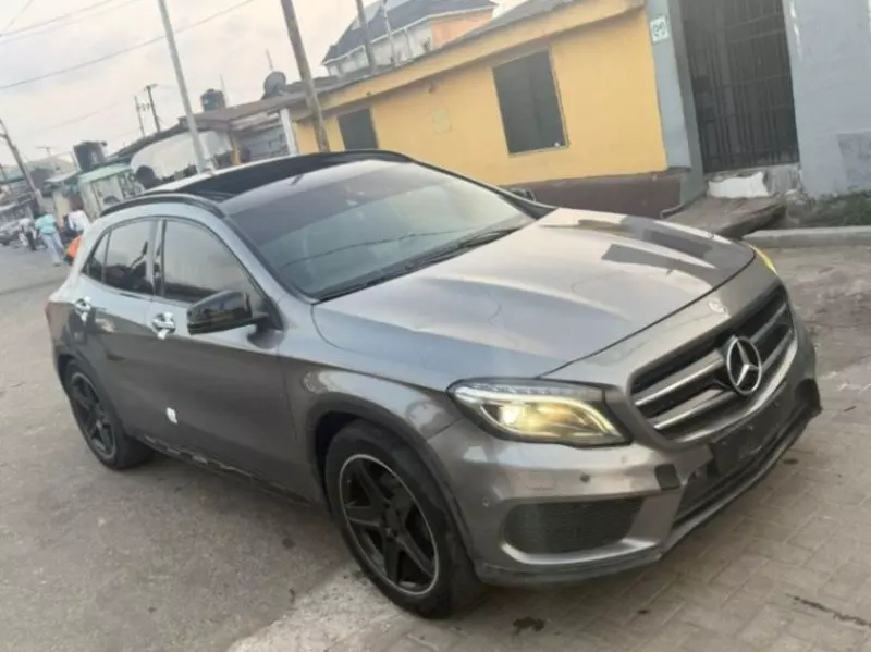 Mercedes-Benz GLA 250