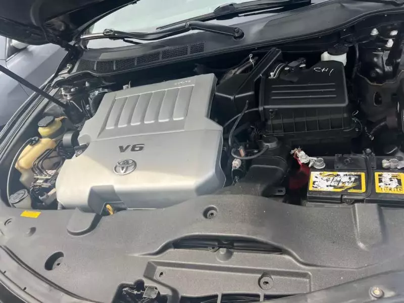Toyota Camry   - 2011