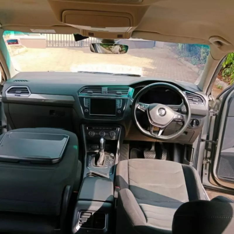 Volkswagen Tiguan   - 2017