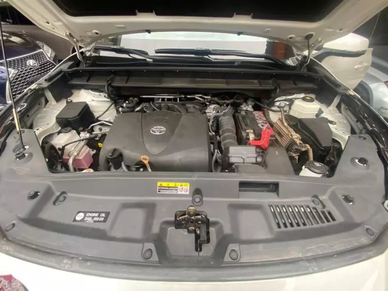 Toyota Highlander   - 2022