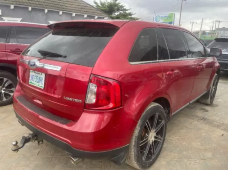 Ford Edge 3.5L    - 2011