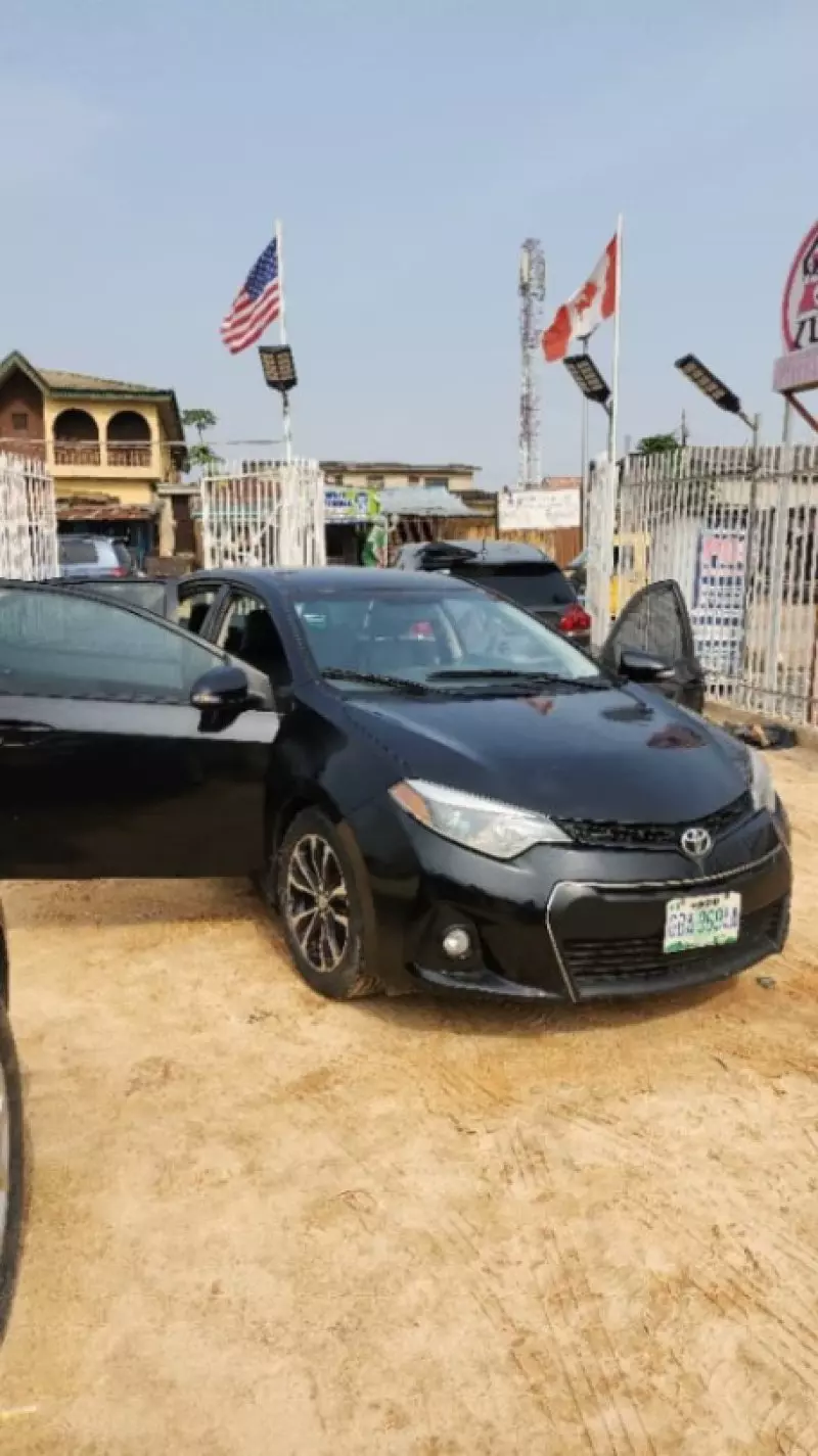 Toyota Corolla   - 2015