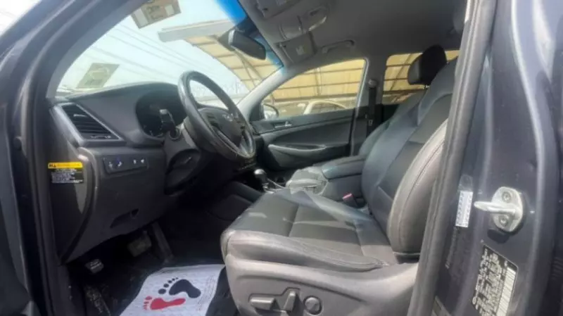 Hyundai Tucson   - 2017