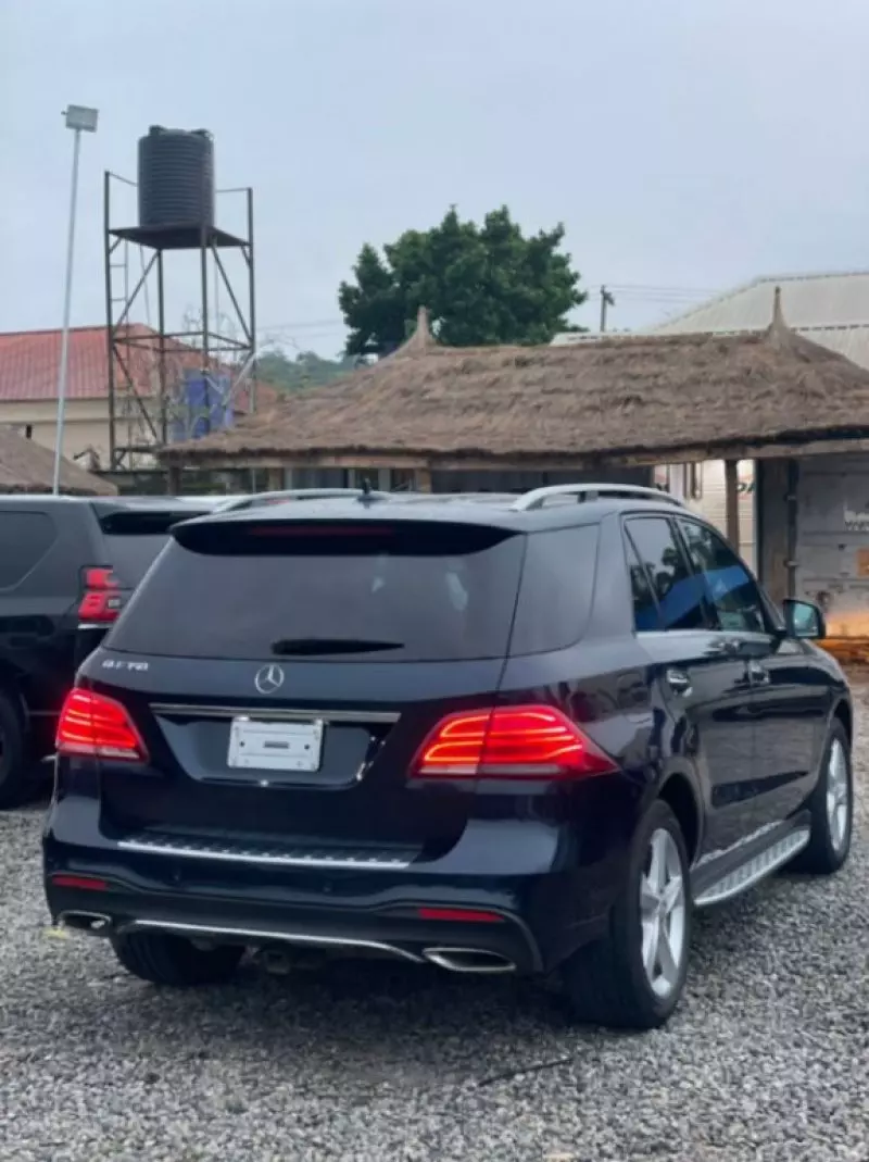 Mercedes-Benz GLE 350   - 2017