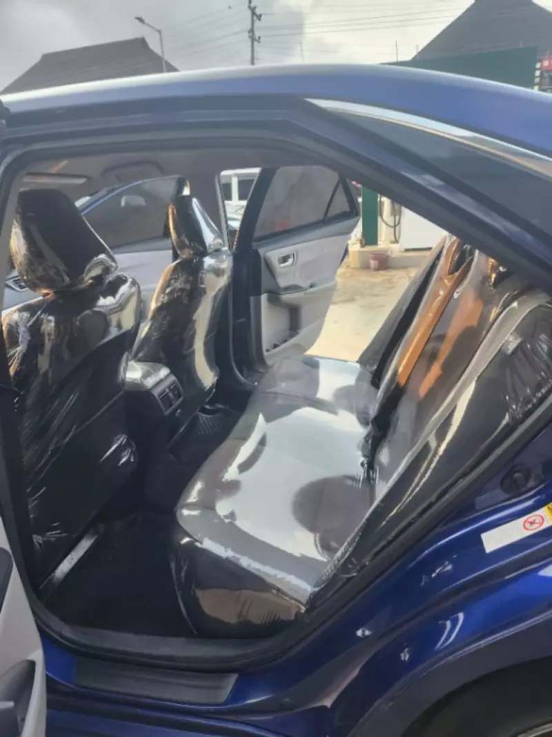 Toyota camry   - 2015