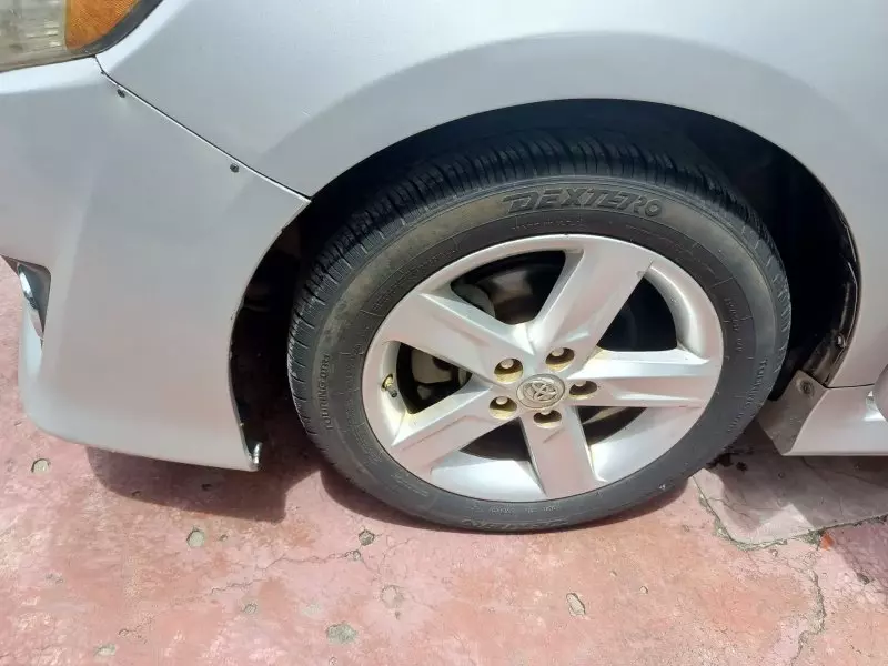Toyota Camry   - 2013