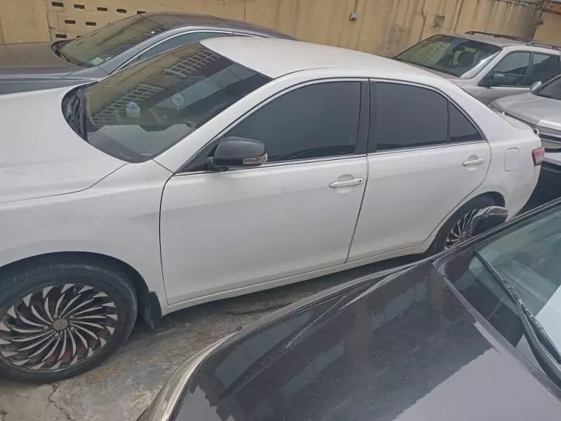 Toyota Camry   - 2007