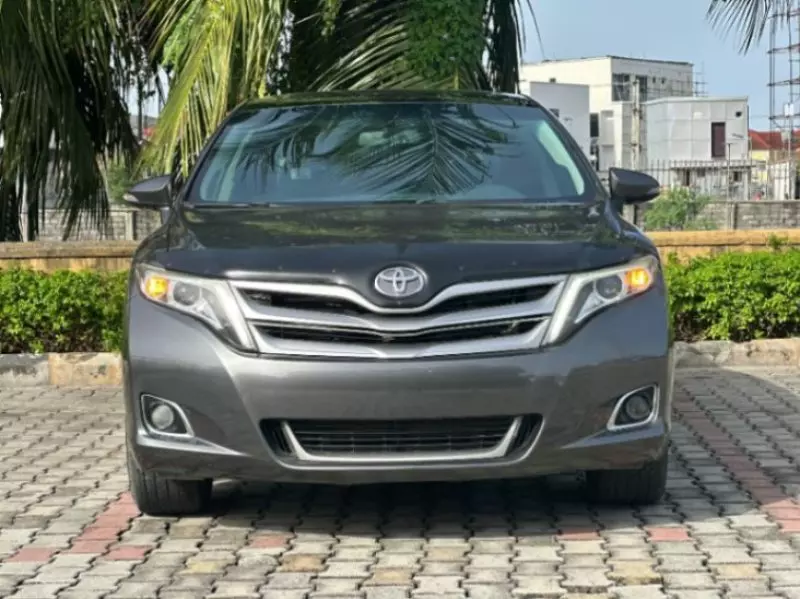 Toyota Venza   - 2014