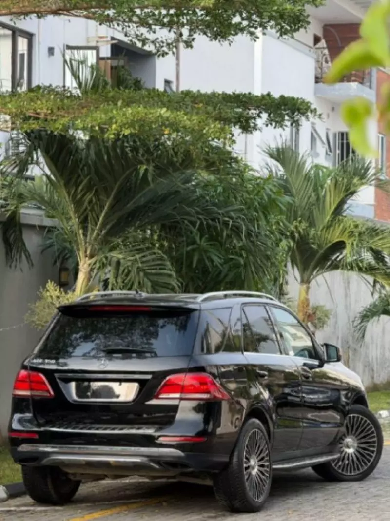 Mercedes-Benz GLE-Class