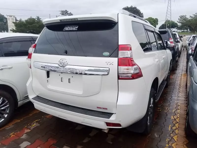 Toyota Landcruiser Prado   - 2017