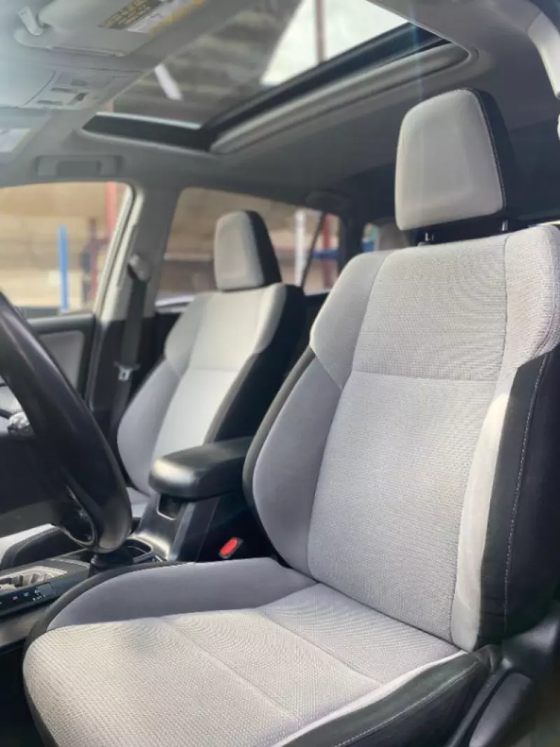 Toyota RAV4   - 2018