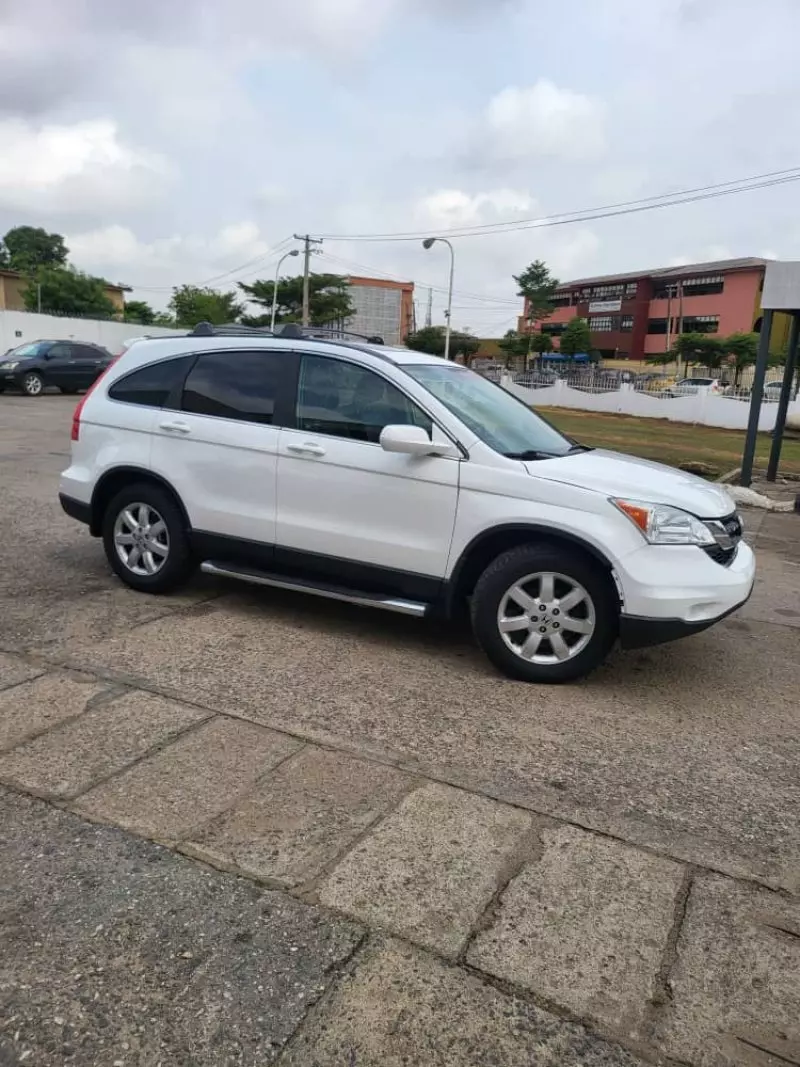 Honda CR-V   - 2011