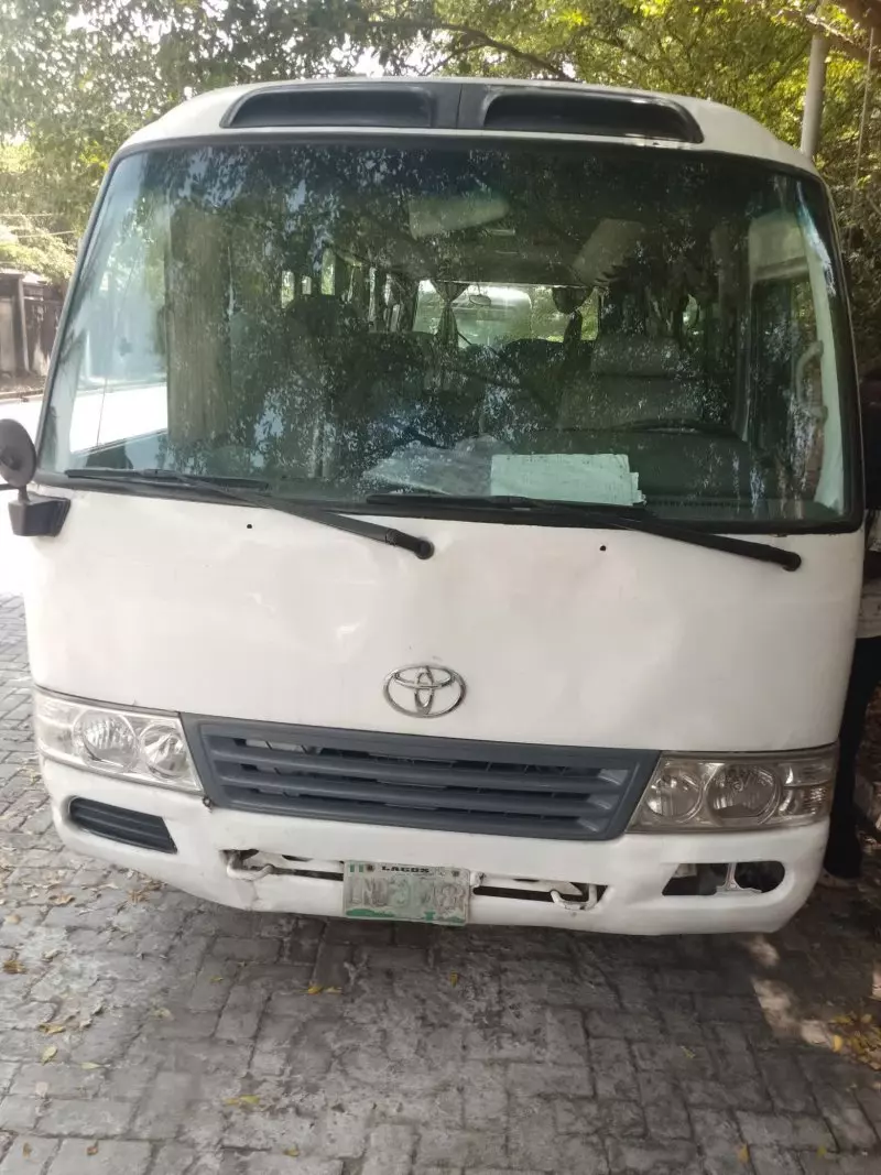 Toyota Coaster - 2017