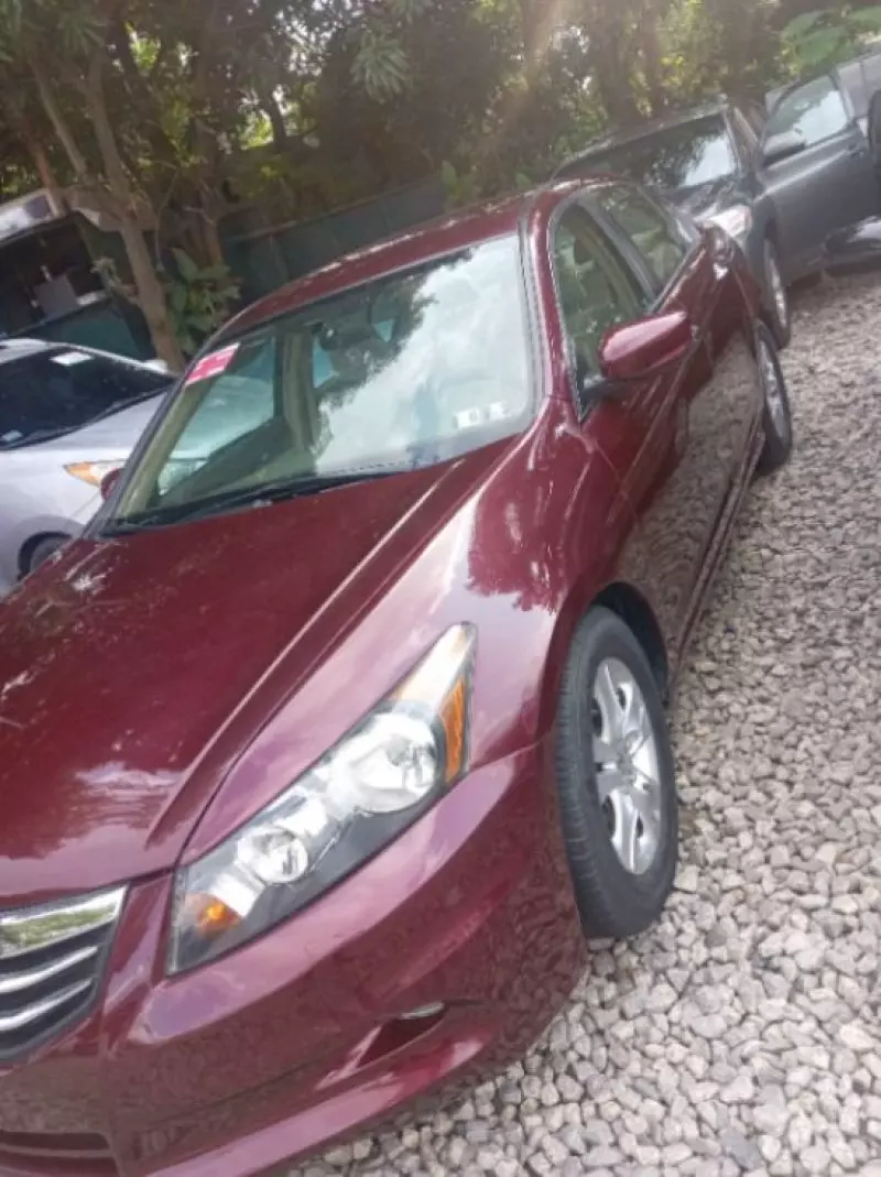 Honda Accord   - 2009