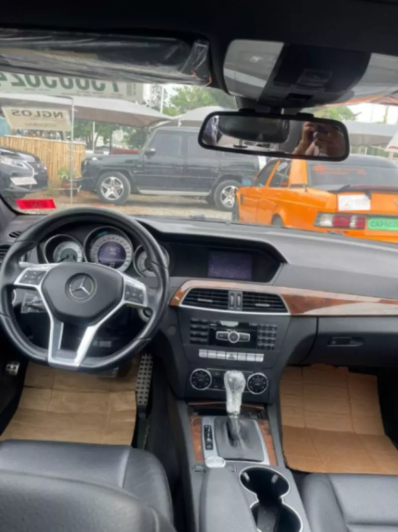 Mercedes-Benz C 300   - 2013