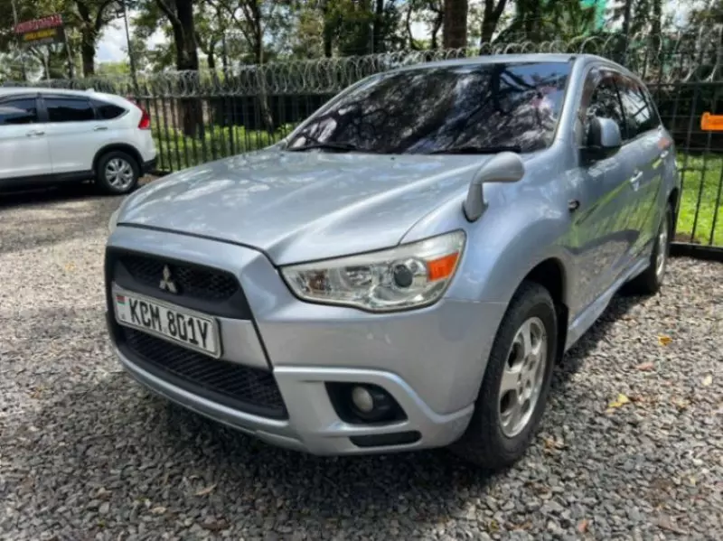 Mitsubishi RVR   - 2010