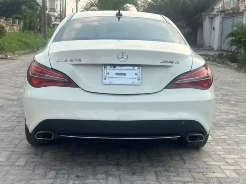 Mercedes-Benz CLA-Class   - 2015