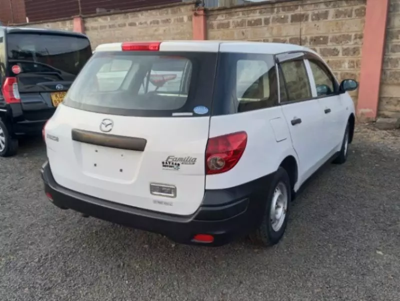 Mazda Familia    - 2016