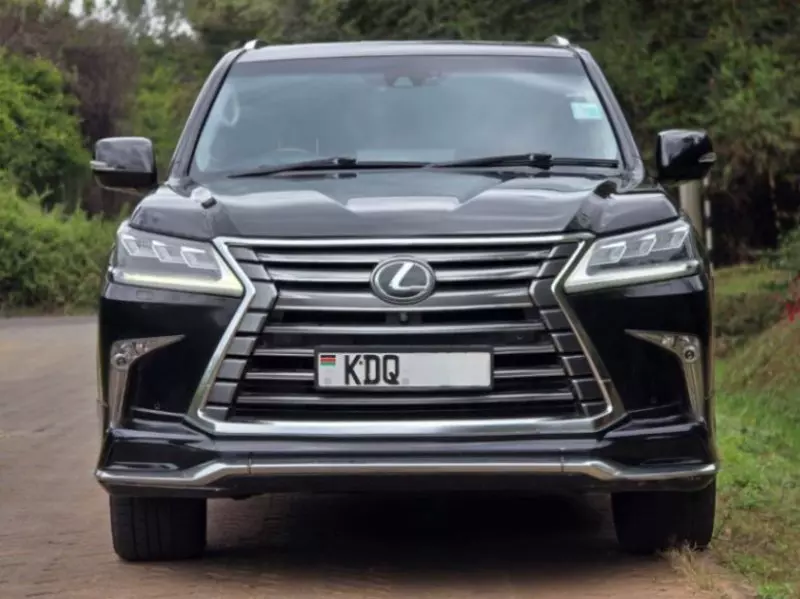 Lexus LX 570   - 2017