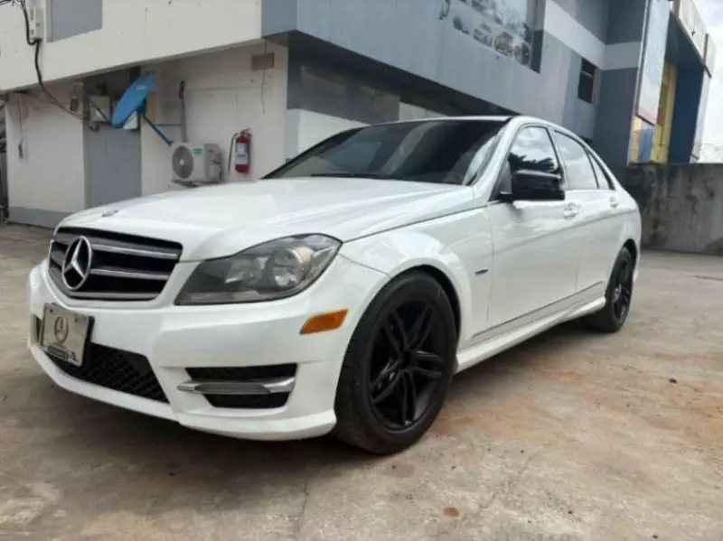 Mercedes-Benz C 250   - 2012